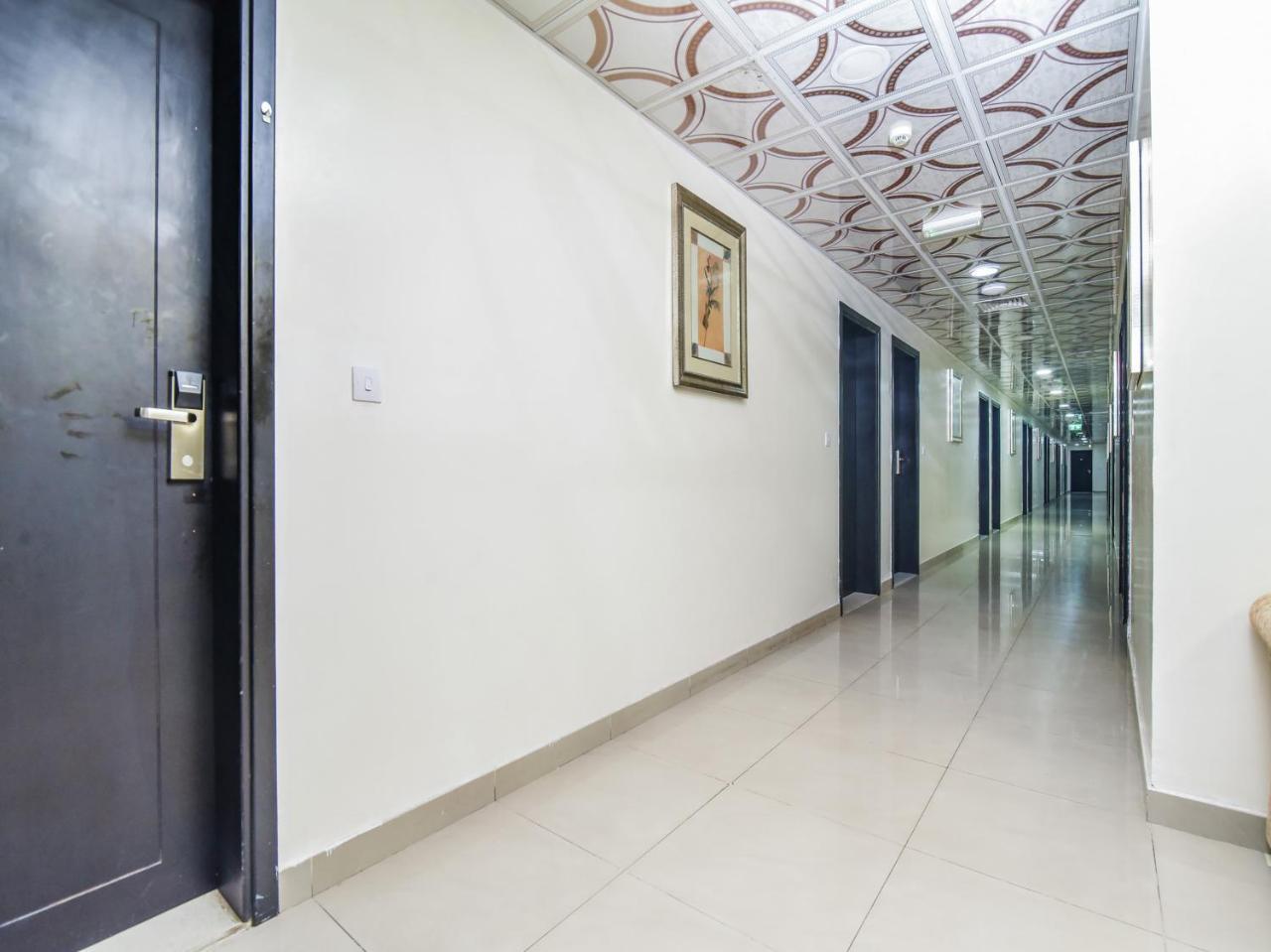 Oyo 138 Empire Hotel Apartments Dubai Eksteriør bilde