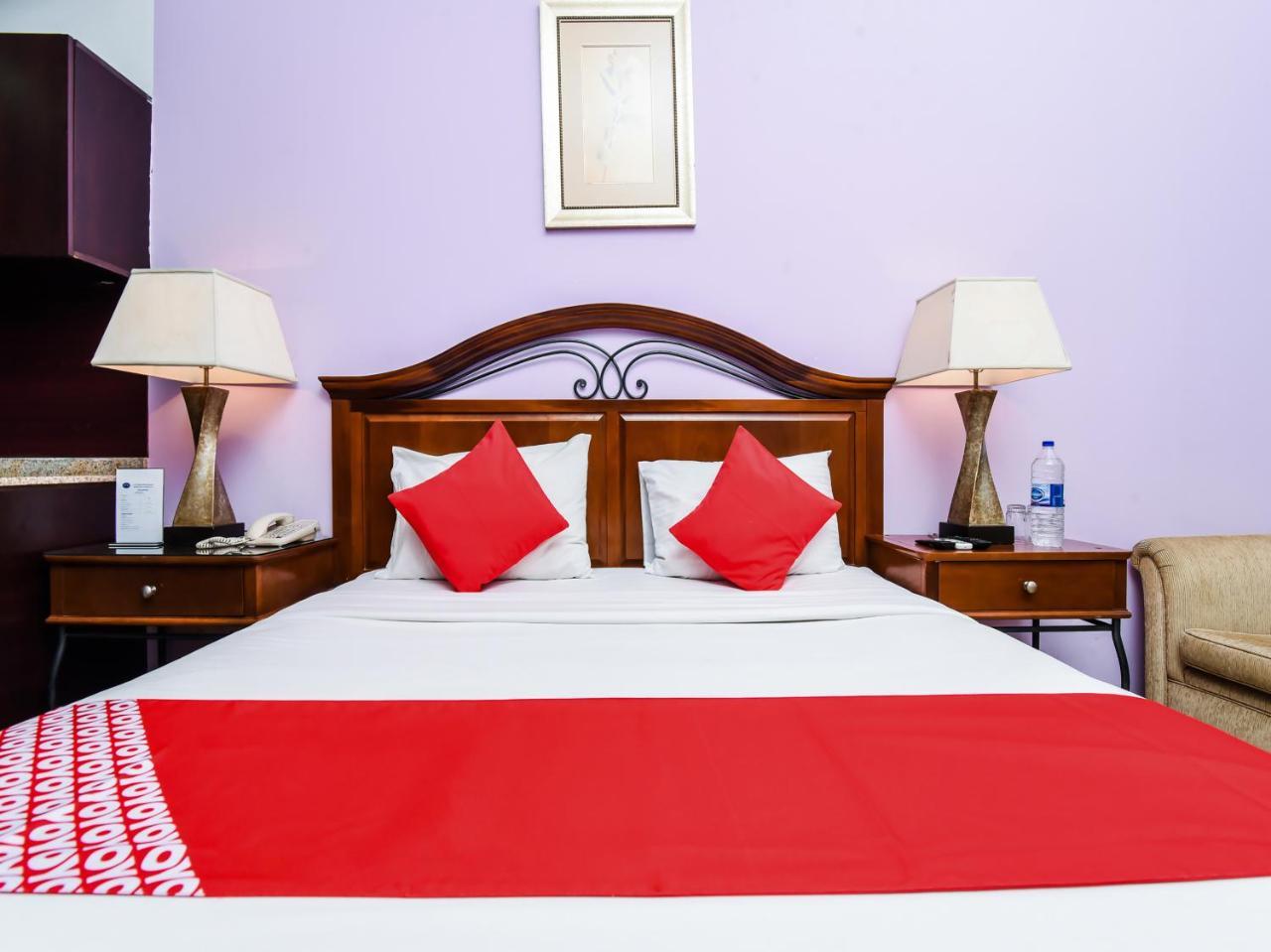 Oyo 138 Empire Hotel Apartments Dubai Eksteriør bilde